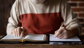 CoE grants £2 million to support struggling clergy